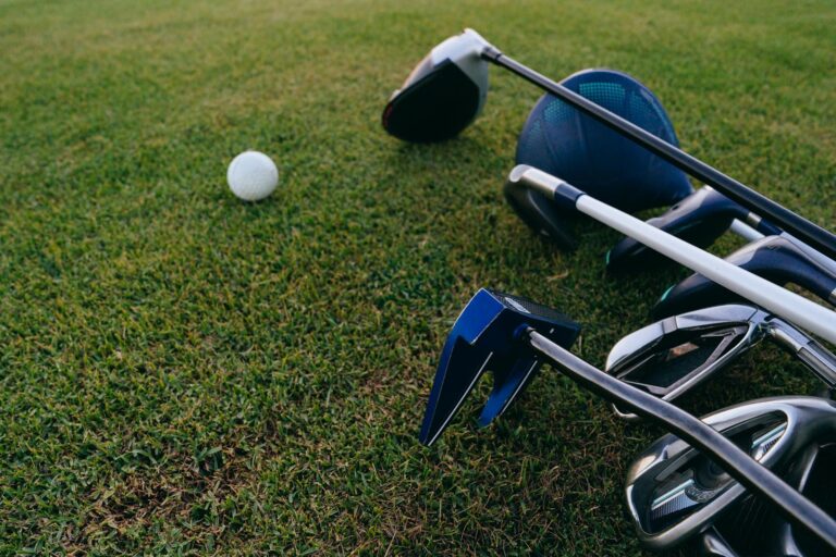 Découvrez comment changer son matériel de golf au bon moment et améliorer vos sensations et performances.